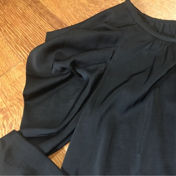 BCBGMaxAzria black blouse size Small - Picture 3 of 10